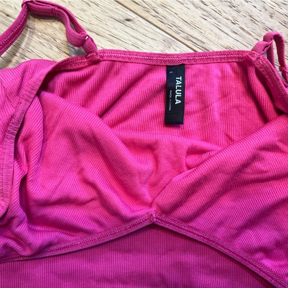 Talula Aritzia Hot Pink Contour Ribbed Cami Bodysuit - Size S - Picture 3 of 4
